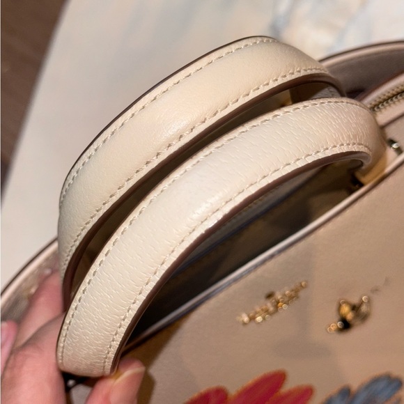 Kate Spade RARE leather hand bag, ivory with flowers and stitching - Picture 7 of 9